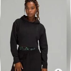 Lululemon Team Canada All your cropped hoodie COC logo